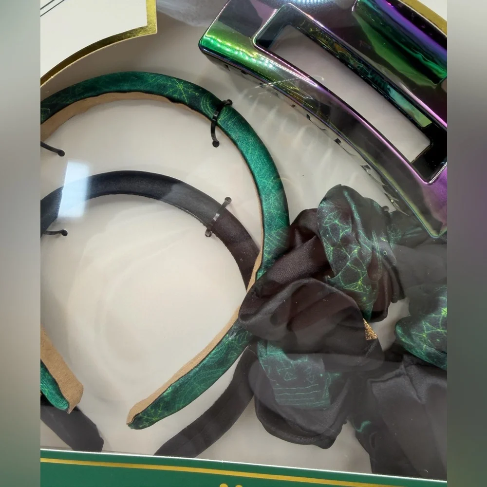 Scunci Wicked 4 piece Hair Accessory Set Elphaba NiB